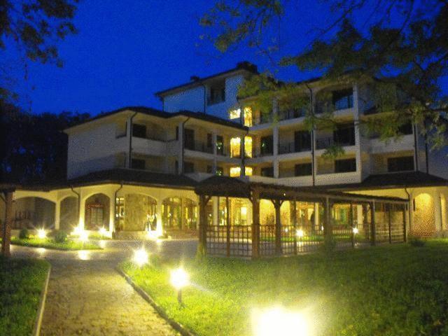Hotel Park Karnobat Extérieur photo