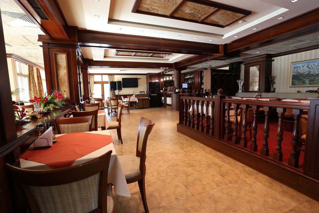 Hotel Park Karnobat Extérieur photo
